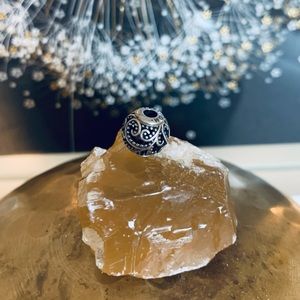 Pandora *Retired* Essence “Freedom” Charm